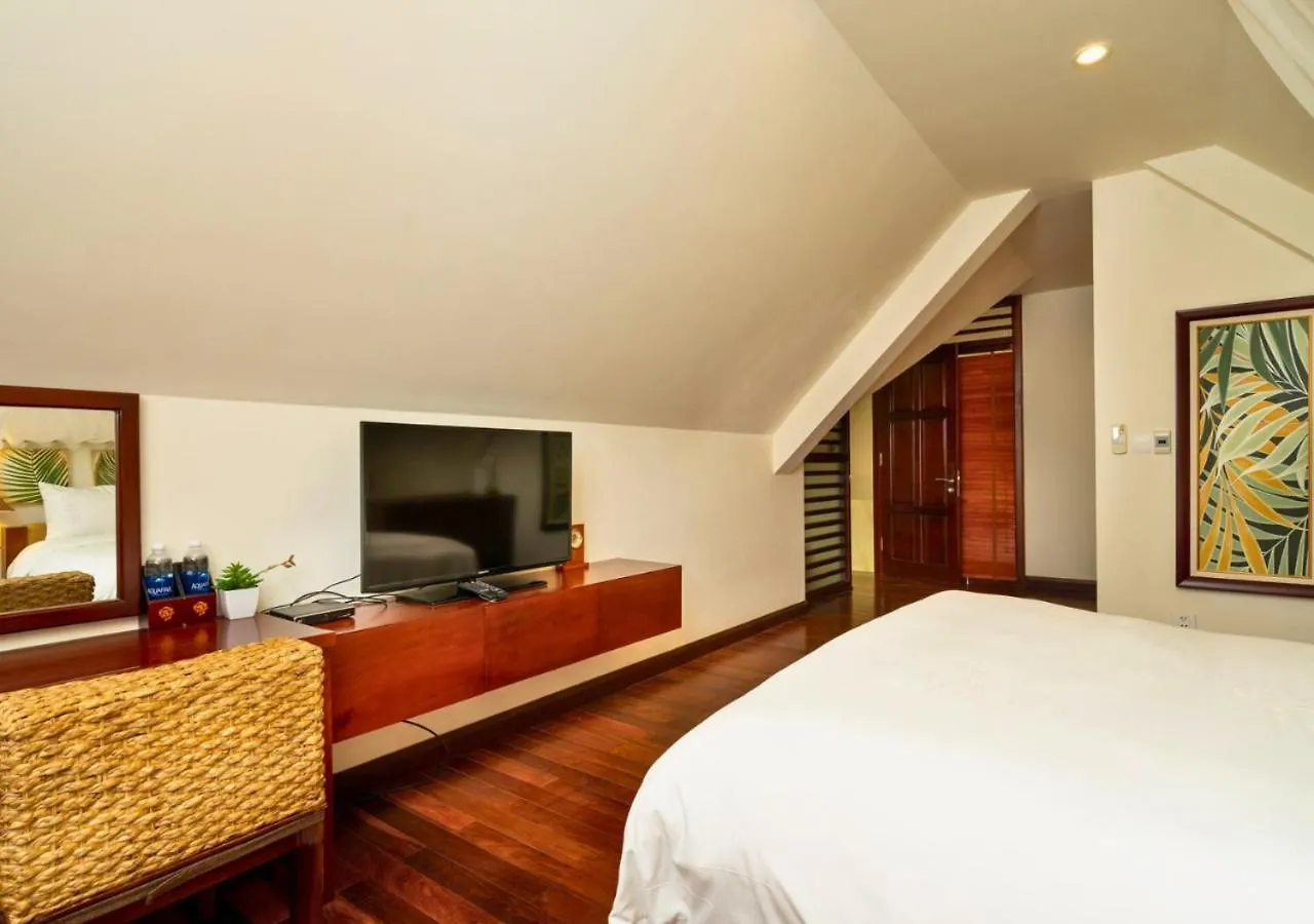 Premier Central Pool Villa Danang